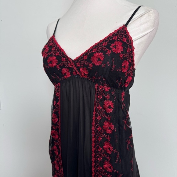 Vintage Black and Red Lace Chemise half slip whimsigoth romantic fairy witchy SM - Picture 4 of 7